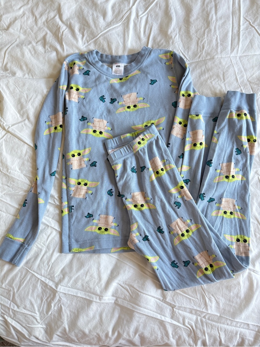 Hanna Andersson Star Wars Light Blue 'Grogu' Pajama Set long sleeve